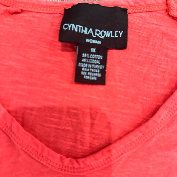 1X Cynthia rowley woman, cotton & modal V-neck short sleeve top. Salmon colored. - Picture 3 of 3